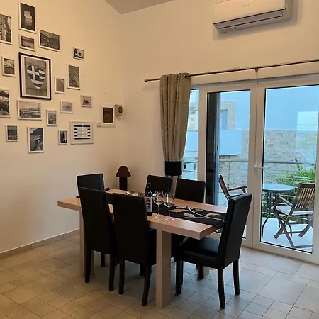 View- Grapevines - Your Sea View Vacation Tatil Evi Makrýgialos